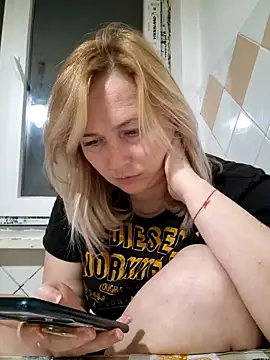 Xseniy online show from November 3, 2025, 6:33 pm