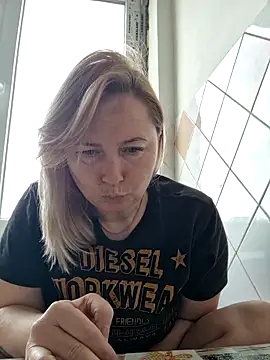 Xseniy online show from November 4, 2025, 7:34 am