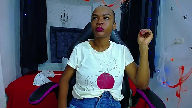 mia  thomson  online show from November 5, 2025, 12:30 pm