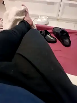 giova17cm online show from March 9, 2026, 6:55 pm