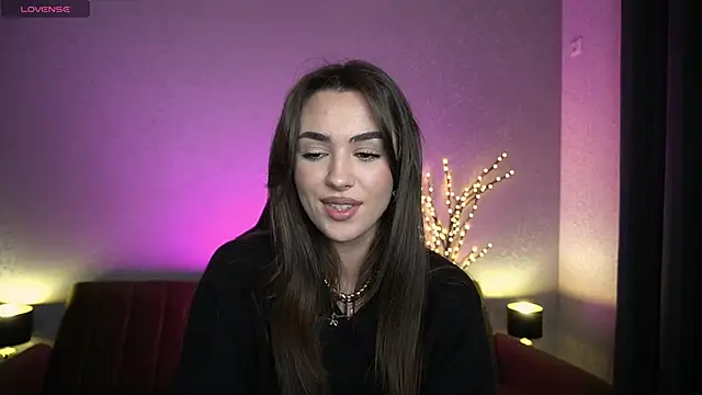 EricaSin online show from November 14, 2025, 1:04 pm