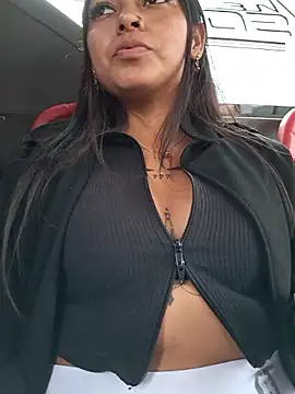 Snapshot of LunaHot_777 chatting on October 23, 2025, 7:34 pm LunaHot 777 online show from October 23, 2025, 7:34 pm