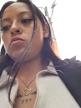 Snapshot of LunaHot_777 chatting on November 6, 2025, 8:24 pm LunaHot 777 online show from November 6, 2025, 8:24 pm