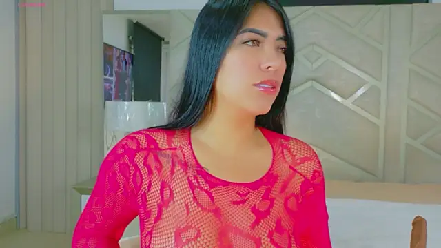Snapshot of RoseMariee_ chatting on May 7, 2026, 11:35 am RoseMariee online show from May 7, 2026, 11:35 am