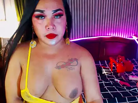 CumFactoryLuna online show from April 26, 2026, 9:50 am