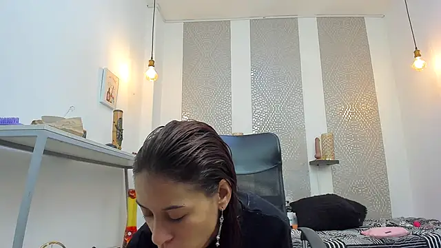 Snapshot of HannaHot_69 chatting on October 2, 2025, 12:19 pm HannaHot 69 online show from October 2, 2025, 12:19 pm