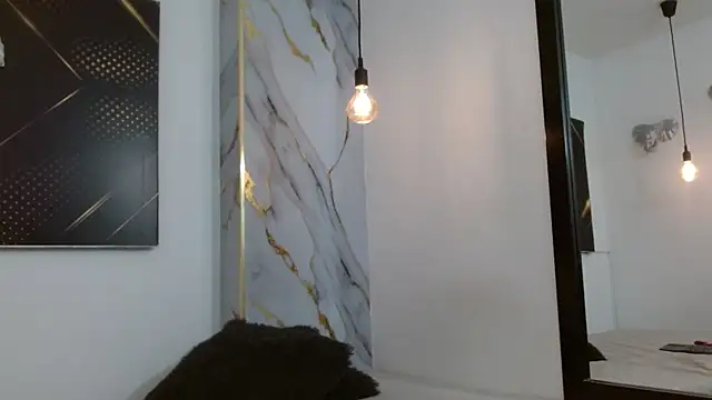 HannaHot 69 online show from April 21, 2026, 1:17 pm