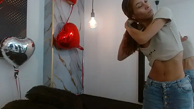 Snapshot of HannaHot_69 chatting on February 17, 2026, 11:18 am HannaHot 69 online show from February 17, 2026, 11:18 am