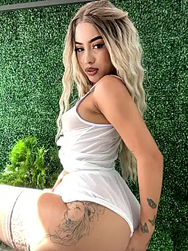 MystiqueXXX online show from September 13, 2025, 1:33 pm