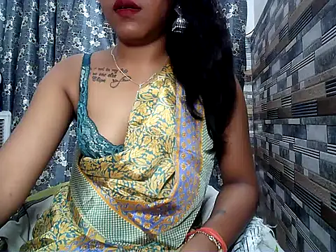 Snapshot of HOT_AARVI11 chatting on October 21, 2025, 3:22 pm HOT AARVI11 online show from October 21, 2025, 3:22 pm