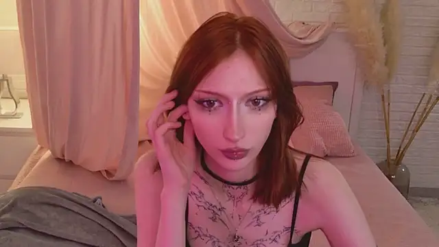 Snapshot of May_suki chatting on April 8, 2026, 8:32 pm May suki online show from April 8, 2026, 8:32 pm