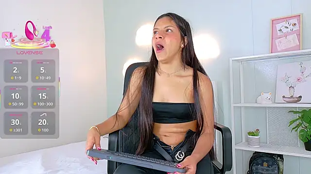 SamaGrey   online show from September 24, 2025, 11:39 am