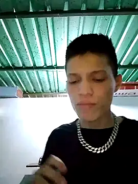 elinnki online show from November 27, 2025, 9:04 pm