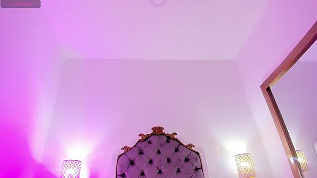 HarleyQueen666 online show from April 13, 2026, 11:25 am