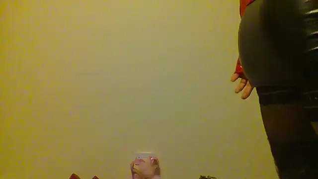 unforgettable dirty slut online show from December 15, 2025, 10:04 pm