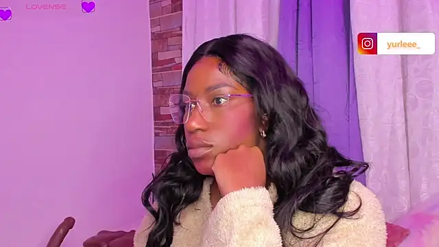 Snapshot of Brandy_brown_ chatting on February 28, 2026, 9:31 am Brandy brown online show from February 28, 2026, 9:31 am