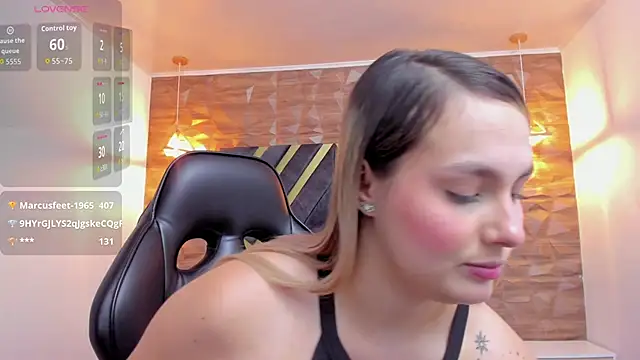 Emmaa white  online show from March 30, 2026, 5:14 pm