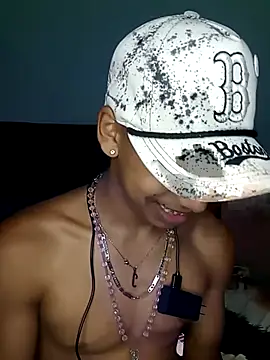 Snapshot of CUB4N1TX_xx chatting on October 5, 2025, 2:02 am CUB4N1TX xx online show from October 5, 2025, 2:02 am
