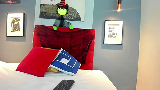 Sex samantha online show from October 13, 2025, 1:12 pm