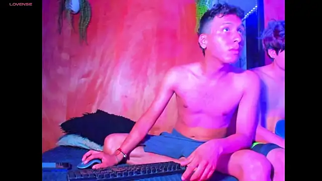 Snapshot of spicy_adonhis chatting on February 20, 2026, 1:24 pm spicy adonhis online show from February 20, 2026, 1:24 pm