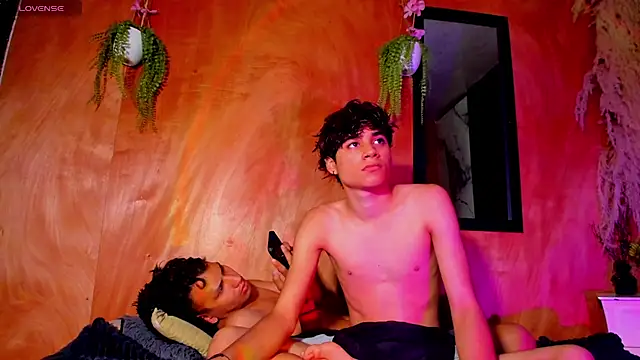 Snapshot of spicy_adonhis chatting on February 21, 2026, 1:35 pm spicy adonhis online show from February 21, 2026, 1:35 pm