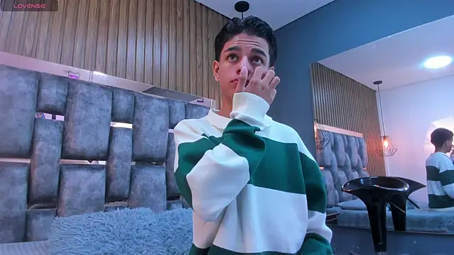 Snapshot of owen__johnson chatting on January 14, 2026, 11:58 am owen johnson online show from January 14, 2026, 11:58 am