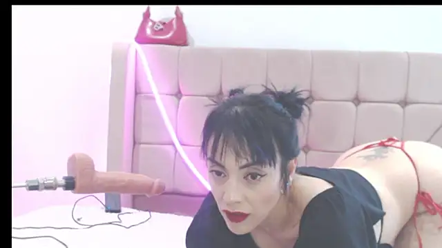 Snapshot of HotAss_Hally chatting on March 26, 2026, 4:11 am HotAss Hally online show from March 26, 2026, 4:11 am