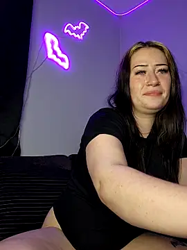 HarleyDemon666 online show from November 23, 2025, 4:44 am