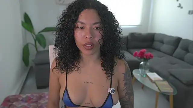 Snapshot of kyria_1 chatting on March 15, 2026, 3:52 pm kyria 1 online show from March 15, 2026, 3:52 pm