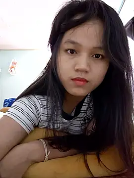 BabySweet-18 online show from April 5, 2026, 11:39 am