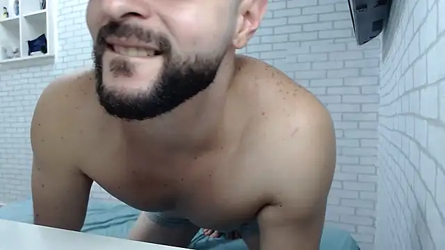 BombeiroHotx online show from July 1, 2026, 9:37 pm