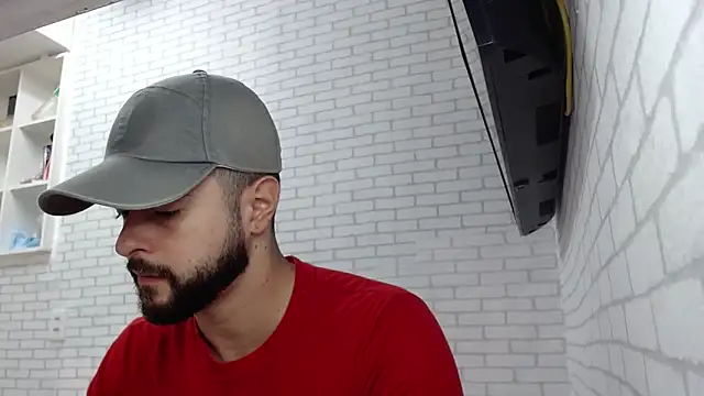 BombeiroHotx online show from April 7, 2026, 9:16 pm