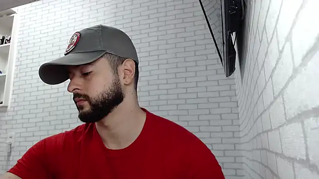 BombeiroHotx online show from November 18, 2025, 10:13 pm