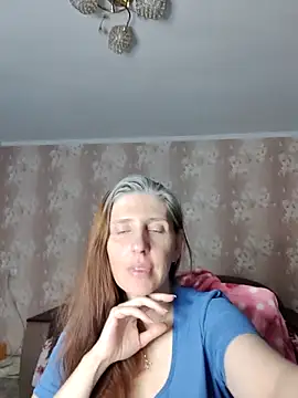 CandiCole online show from June 30, 2026, 4:23 am