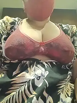 Snapshot of Tamil_Sivani chatting on June 12, 2026, 4:05 pm Tamil Sivani online show from June 12, 2026, 4:05 pm