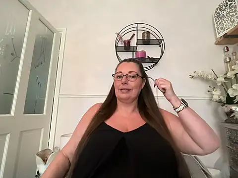 BuxomKitty BBW online show from May 27, 2026, 4:36 pm