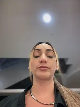 Ninabigtitied online show from February 27, 2026, 11:59 pm