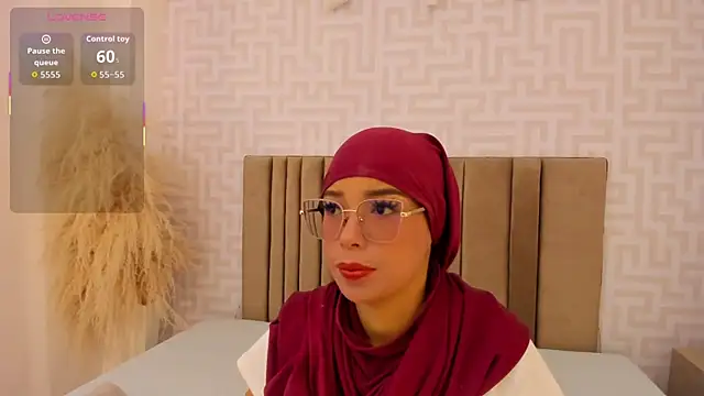 Snapshot of naishaa_ chatting on June 18, 2026, 5:18 pm naishaa online show from June 18, 2026, 5:18 pm