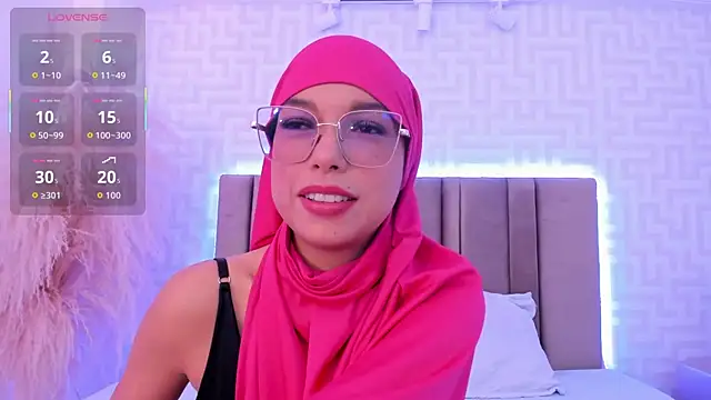 Snapshot of naishaa_ chatting on April 6, 2026, 7:59 pm naishaa online show from April 6, 2026, 7:59 pm