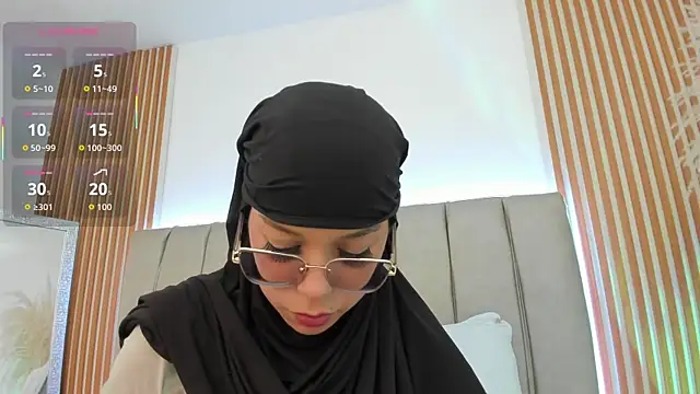 Snapshot of naishaa_ chatting on November 29, 2025, 6:30 pm naishaa online show from November 29, 2025, 6:30 pm