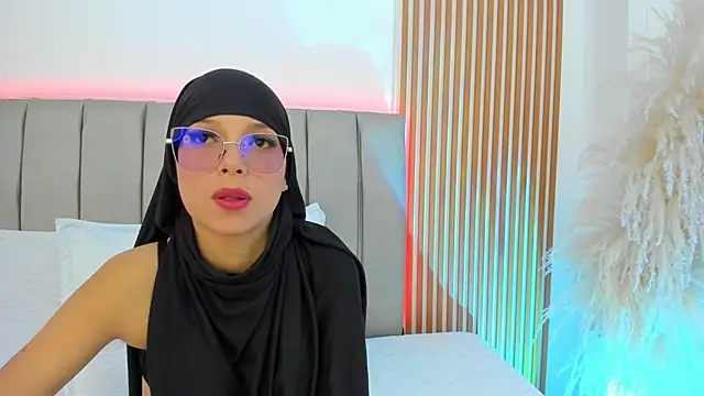 Snapshot of naishaa_ chatting on December 2, 2025, 6:42 pm naishaa online show from December 2, 2025, 6:42 pm