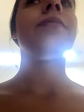 Snapshot of miatentazione chatting on September 25, 2025, 12:11 pm miatentazione online show from September 25, 2025, 12:11 pm