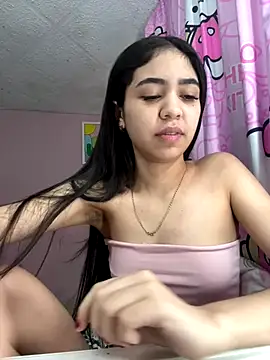  Alix 7 online show from October 10, 2025, 2:07 pm