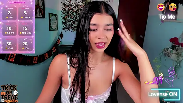 Elsa Pataky online show from October 30, 2025, 2:25 pm