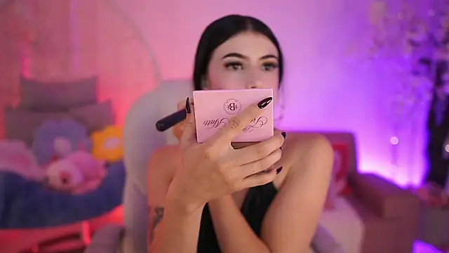 JadeSummerr online show from May 26, 2026, 11:41 am