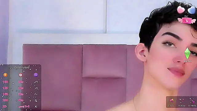 Baby FenixTS online show from November 13, 2025, 8:24 pm