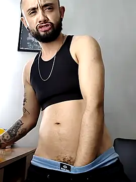 Noah devil  online show from May 17, 2026, 1:05 am