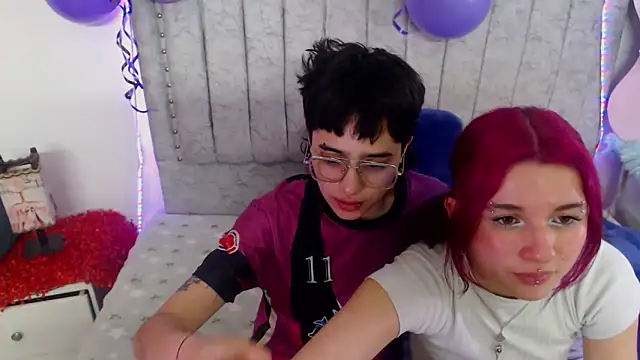 katalinathxandbritney1 online show from February 18, 2026, 4:21 am