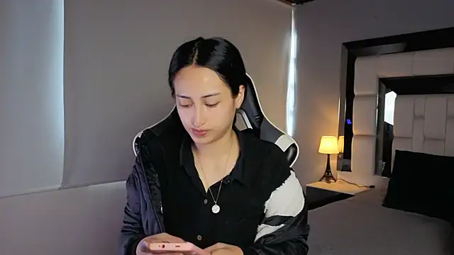 Adhara7 online show from April 2, 2026, 9:32 pm