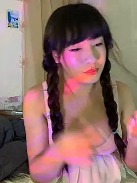 Snapshot of Kimberly-Ferarren chatting on February 15, 2026, 7:57 pm Kimberly-Ferarren online show from February 15, 2026, 7:57 pm